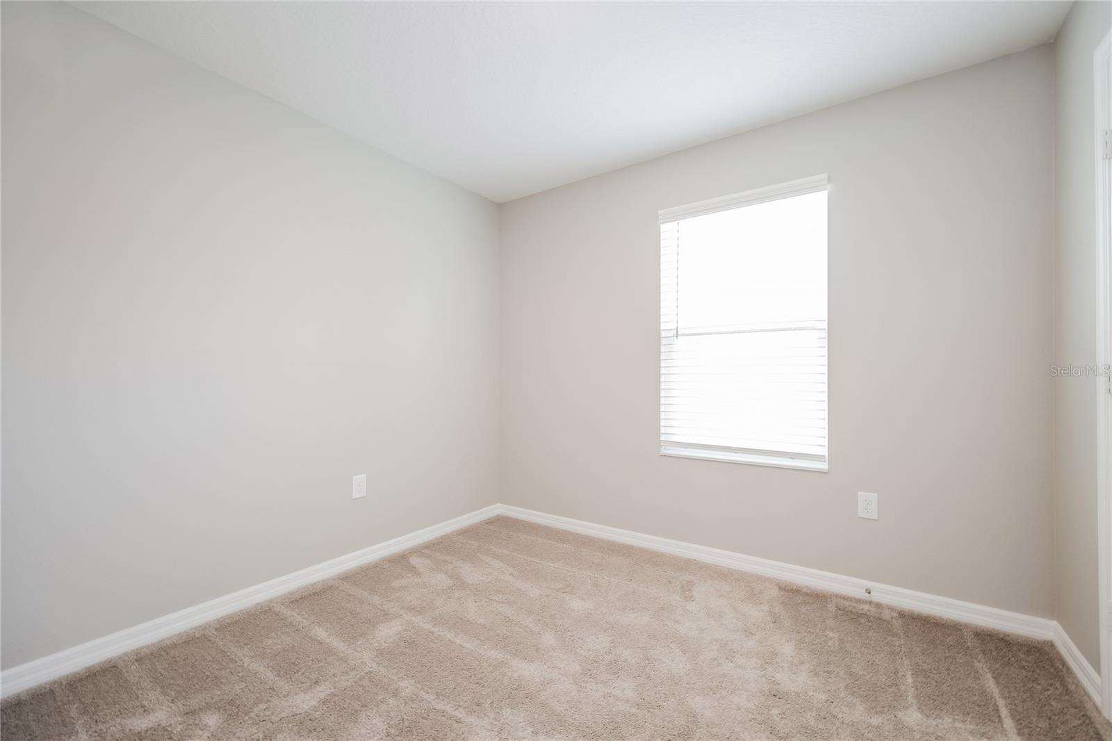 Image 13 of 17 For 1662 Redfin Drive