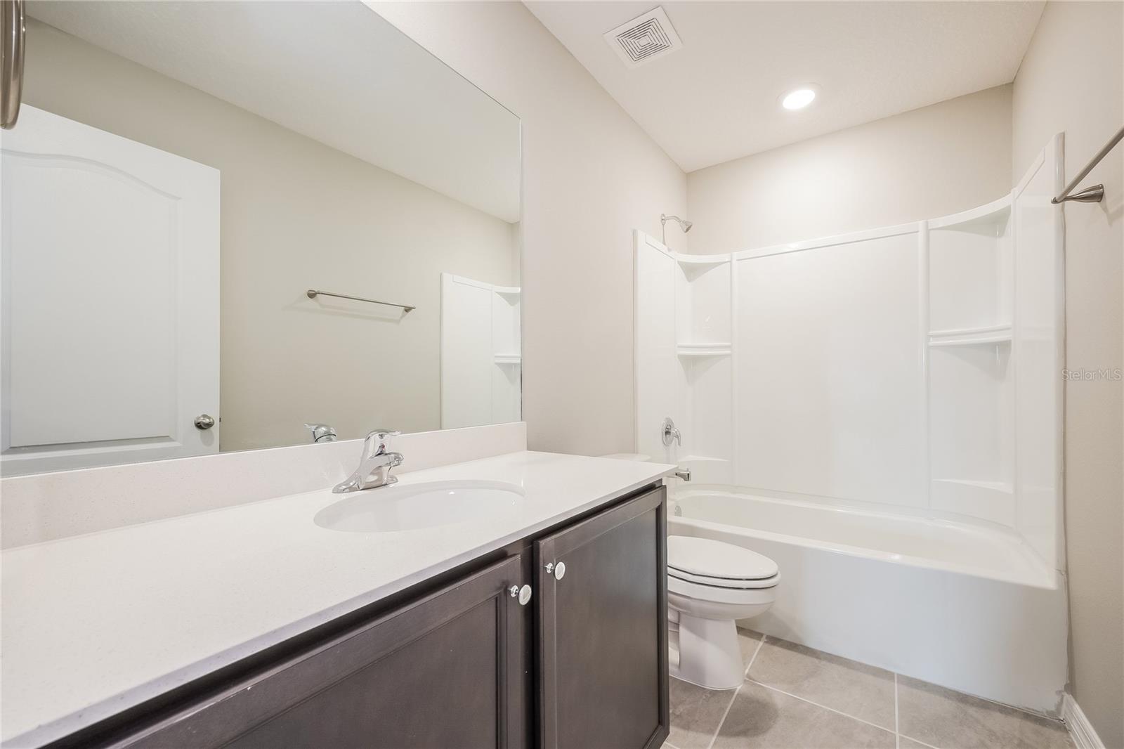 Image 14 of 17 For 1662 Redfin Drive
