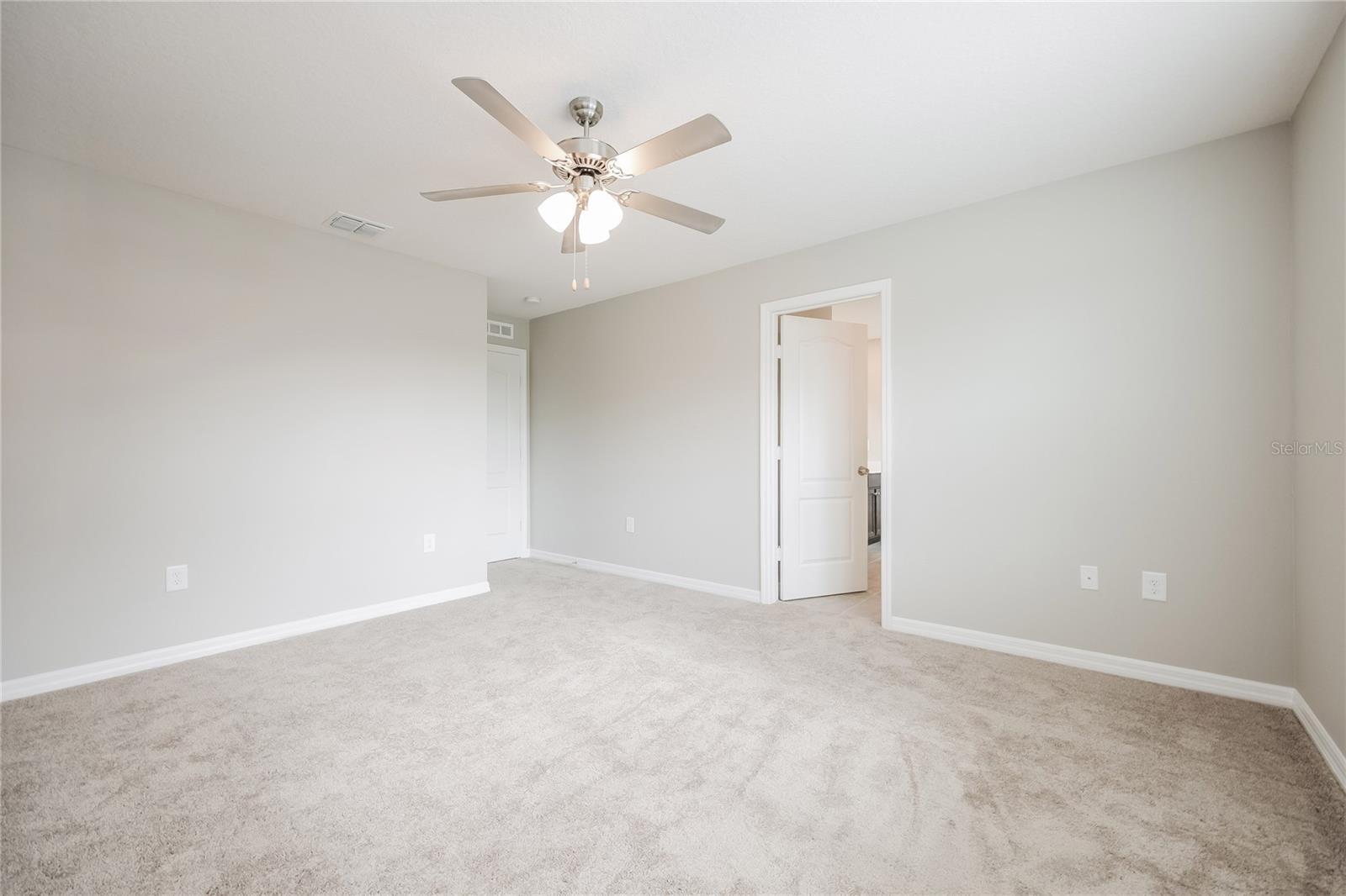 Image 9 of 17 For 1662 Redfin Drive