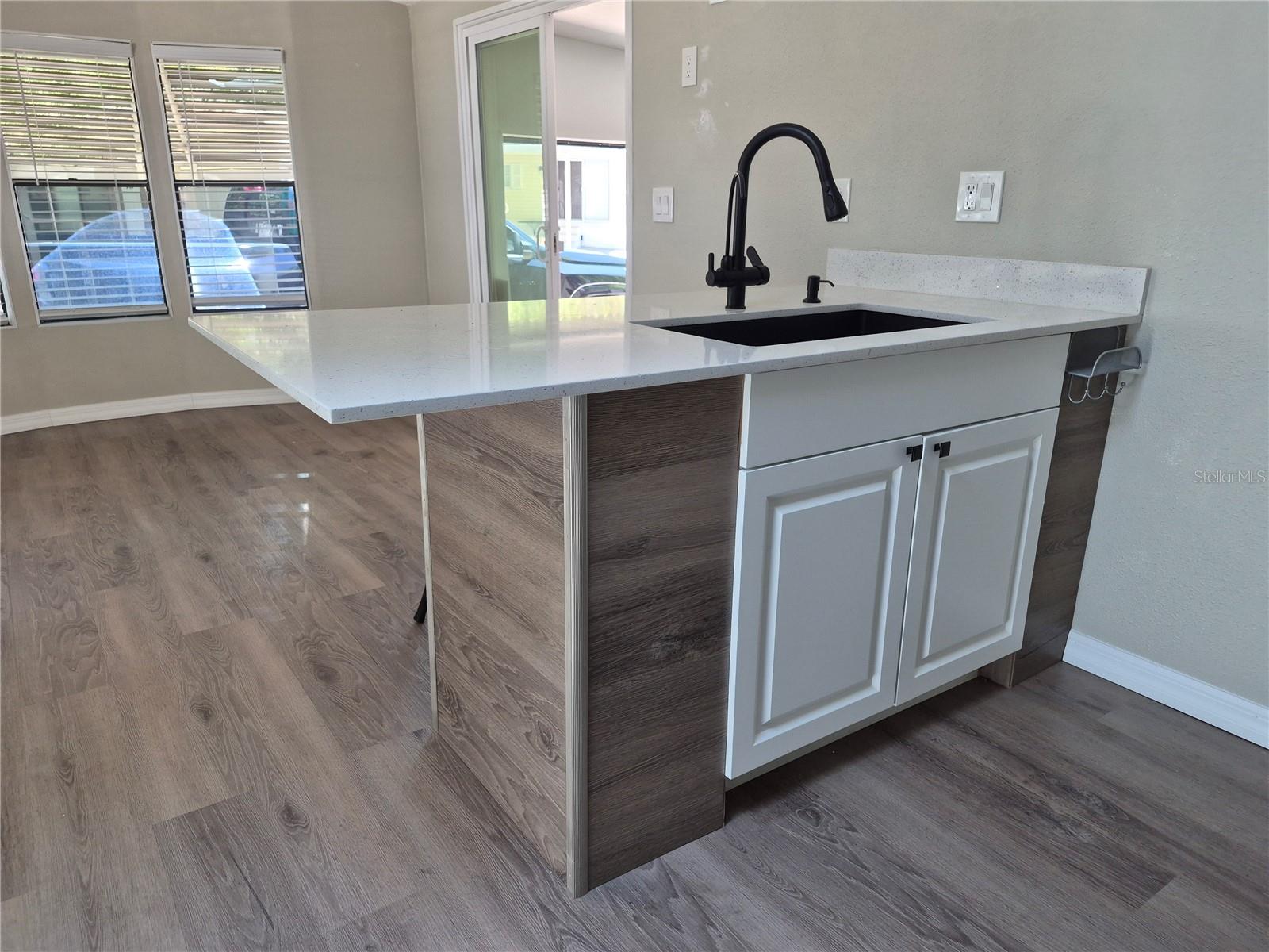 Image 5 of 11 For 3000 Clarcona Road 532