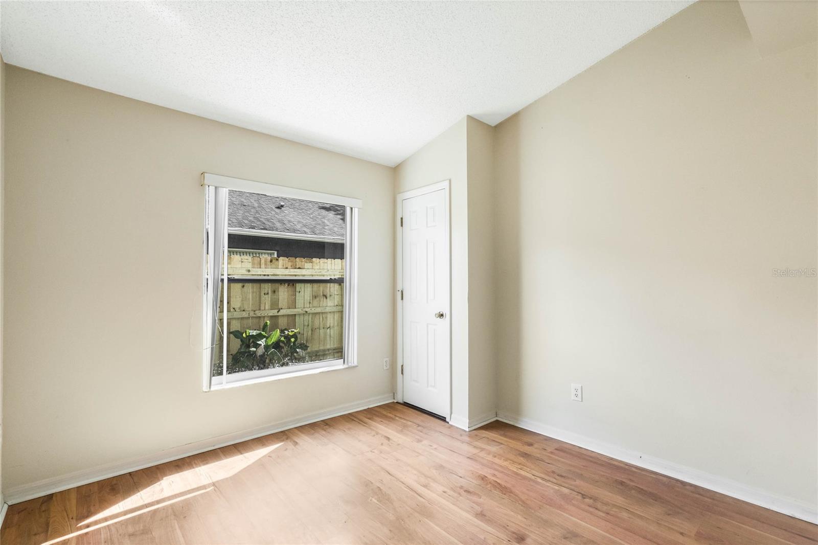 Image 7 of 14 For 2429 Daffadil Terrace