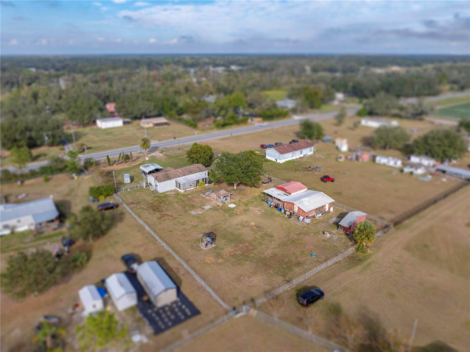 Image 15 of 100 For 11404 Lithia Pinecrest Road