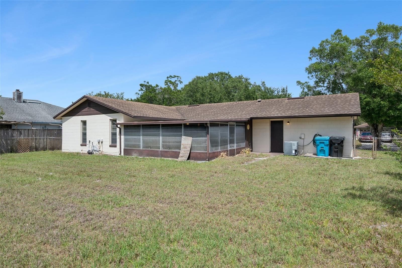 Image 21 of 27 For 608 Wavecrest Drive