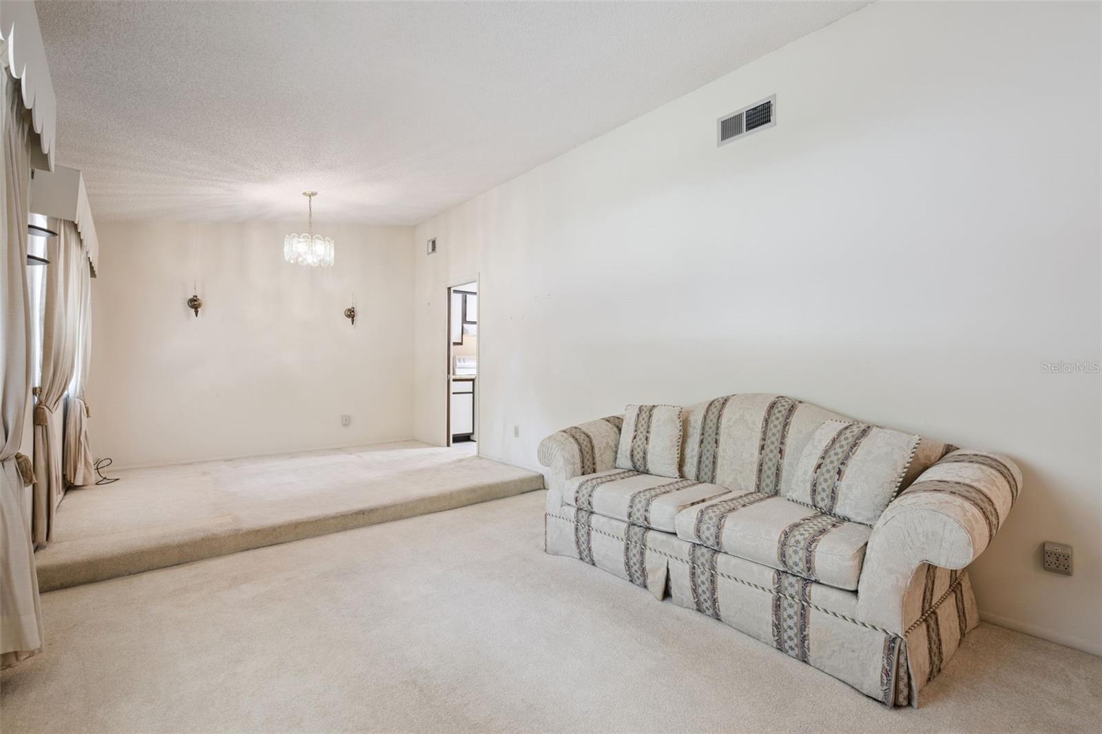 Image 3 of 27 For 608 Wavecrest Drive