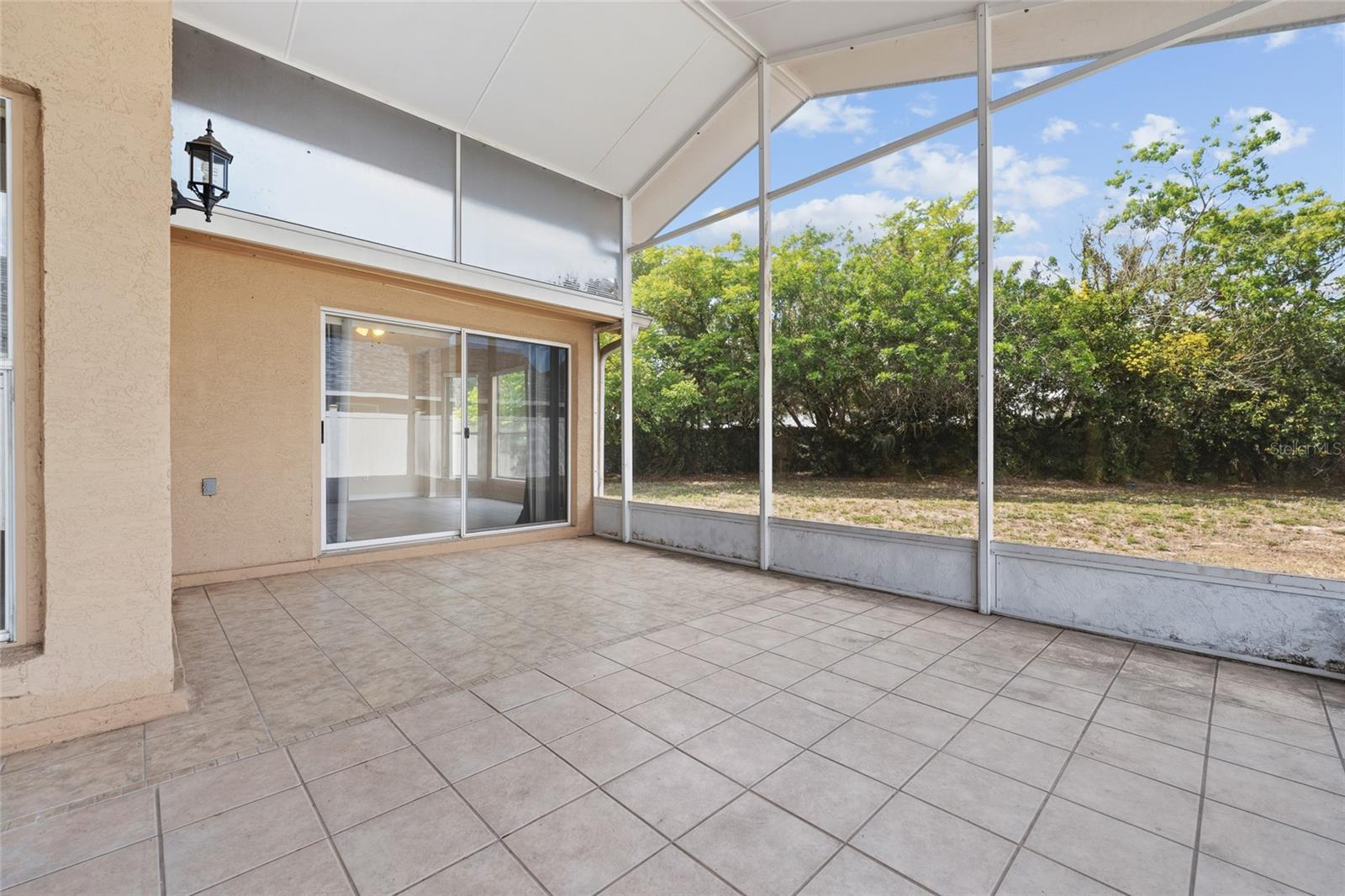 Image 14 of 31 For 854 Blackgum Court