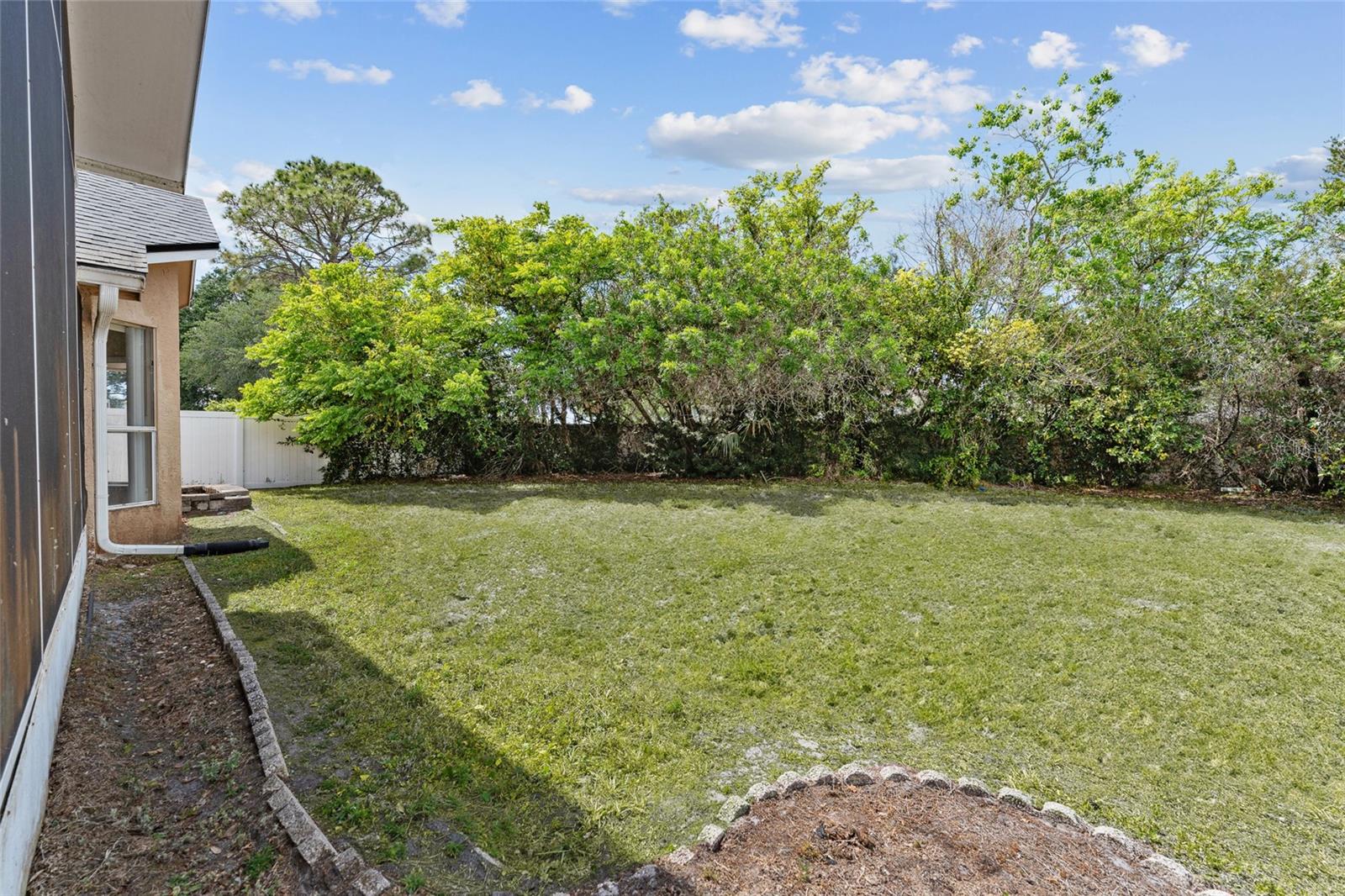Image 15 of 31 For 854 Blackgum Court