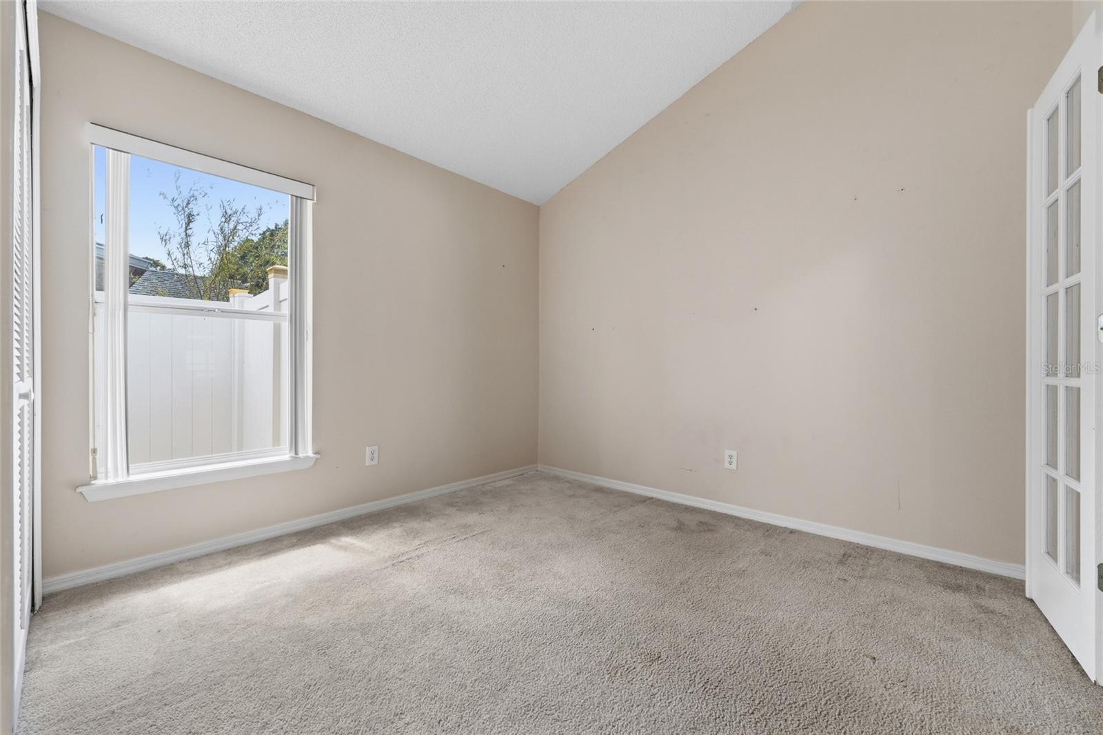 Image 22 of 31 For 854 Blackgum Court