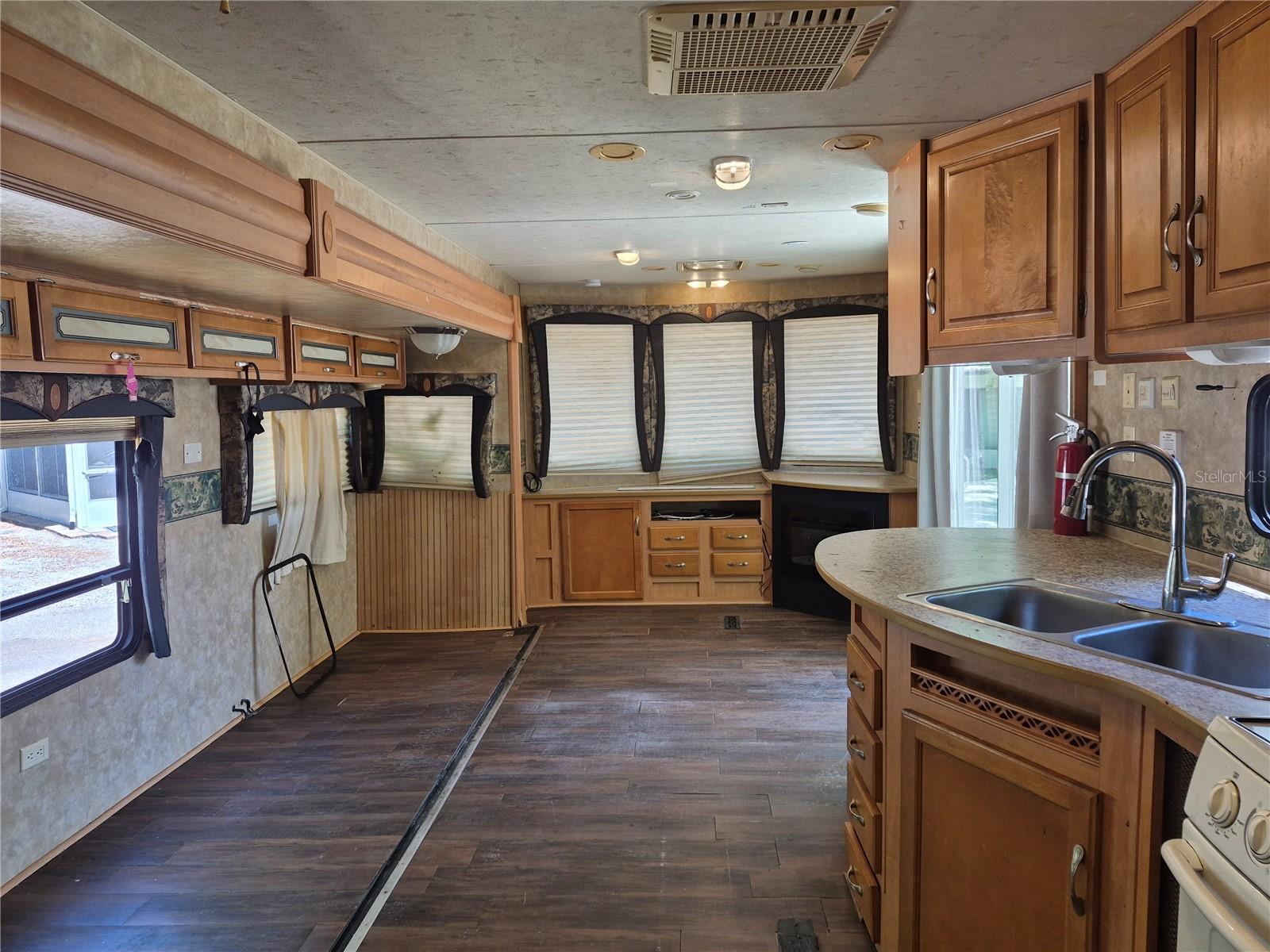 Image 2 of 10 For 3000 Clarcona Road 530