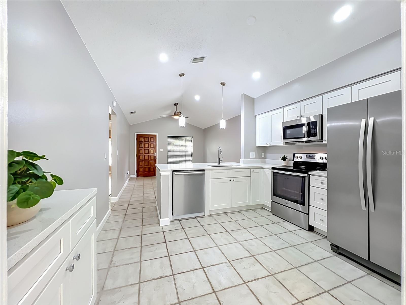 Image 13 of 43 For 2557 Riva Court