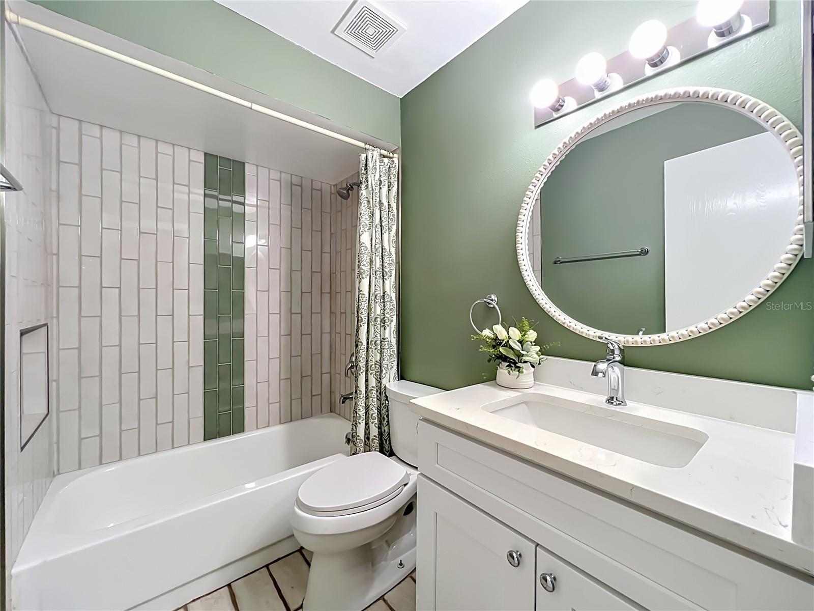 Image 24 of 43 For 2557 Riva Court