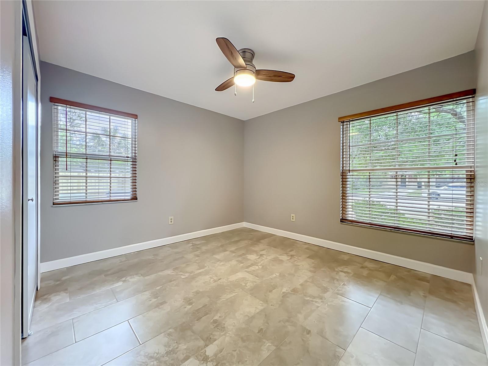 Image 26 of 43 For 2557 Riva Court
