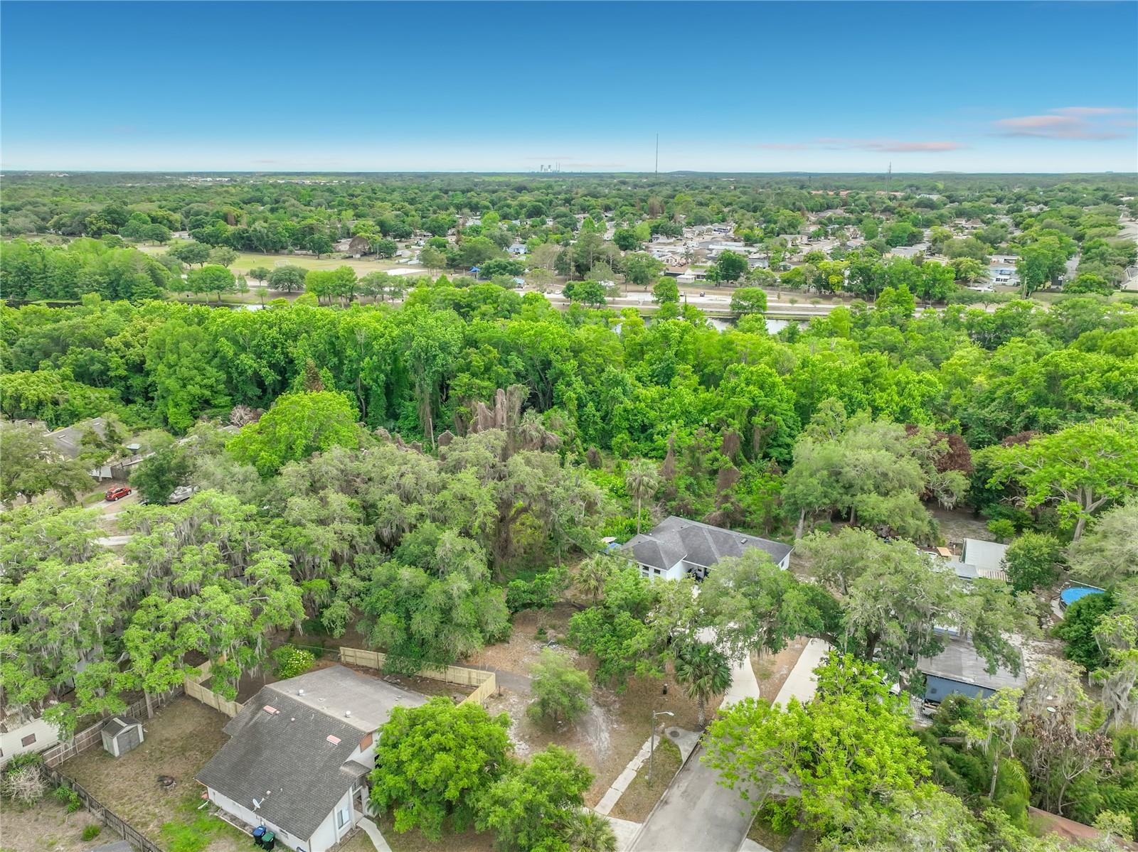 Image 42 of 43 For 2557 Riva Court