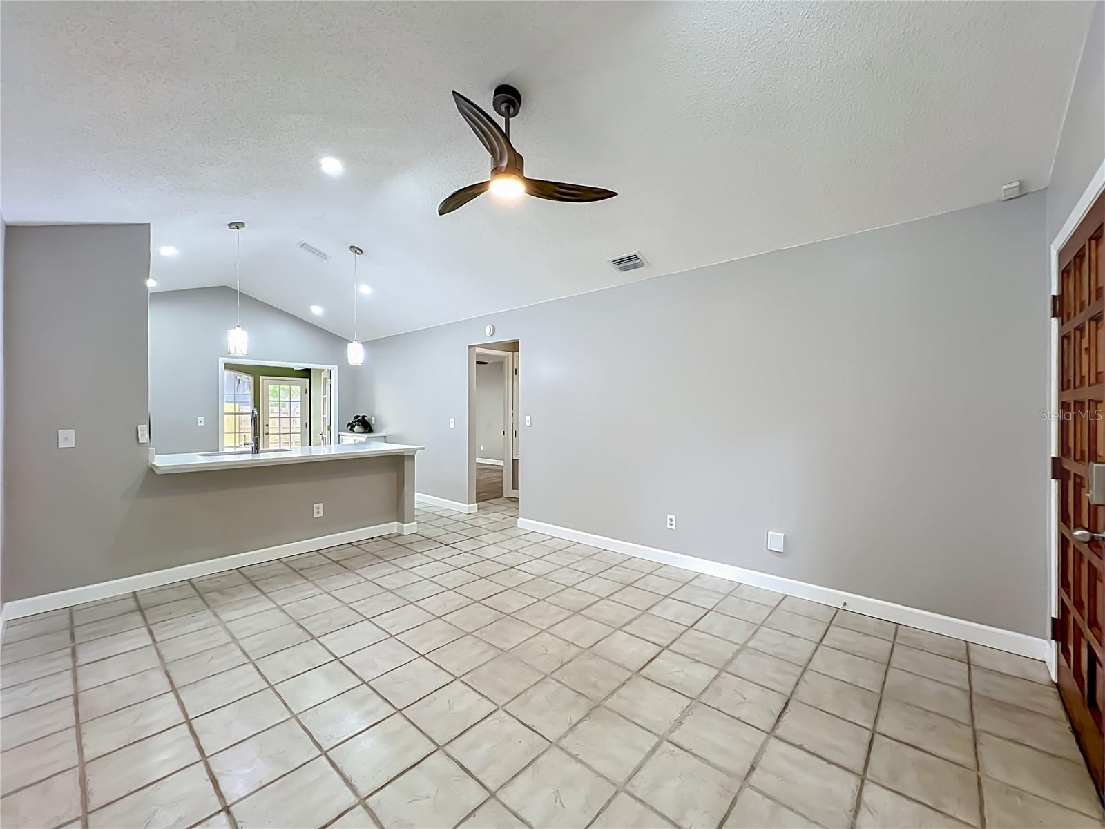 Image 7 of 43 For 2557 Riva Court