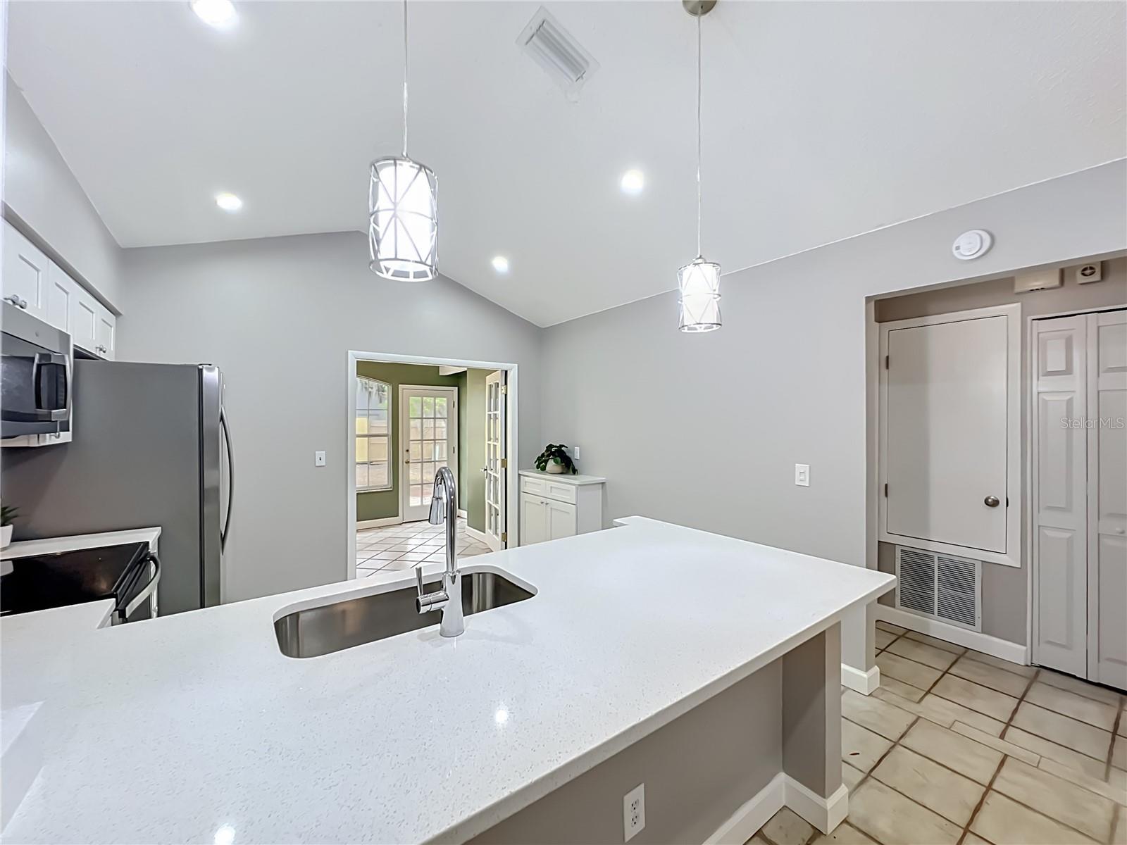 Image 8 of 43 For 2557 Riva Court