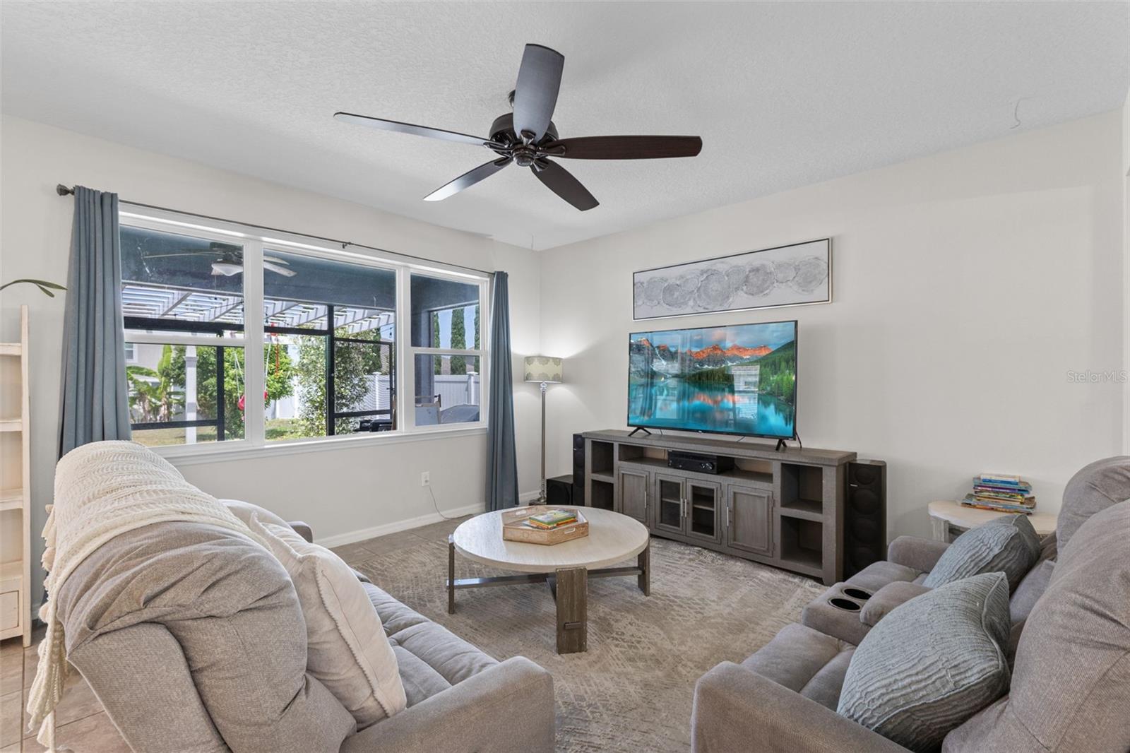 Image 11 of 32 For 2819 Stonegate Drive
