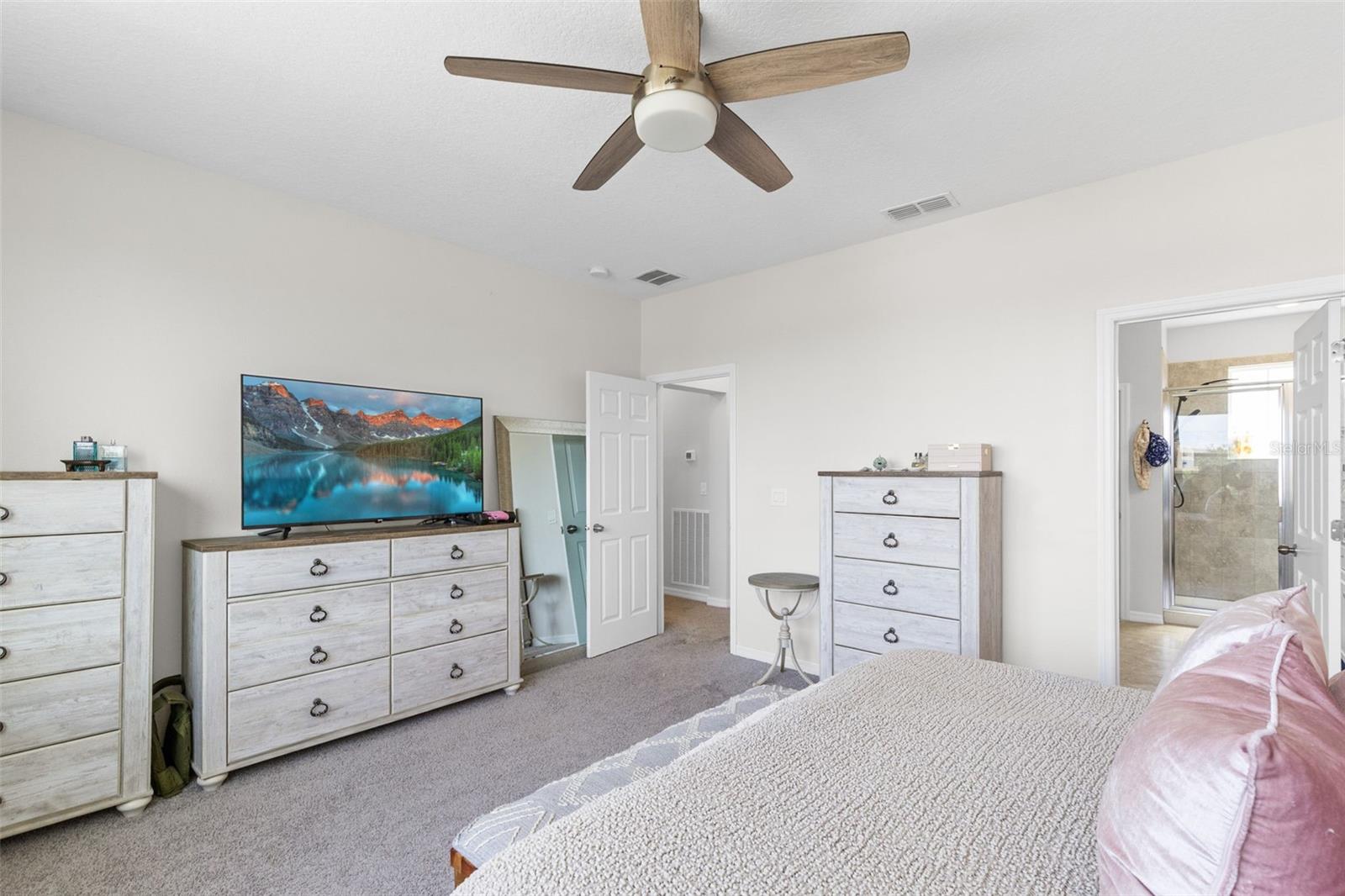 Image 18 of 32 For 2819 Stonegate Drive