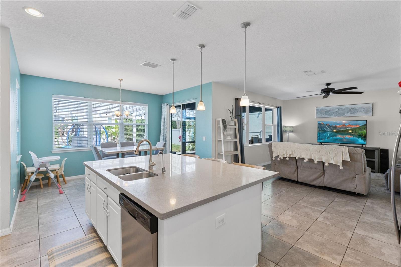 Image 8 of 32 For 2819 Stonegate Drive