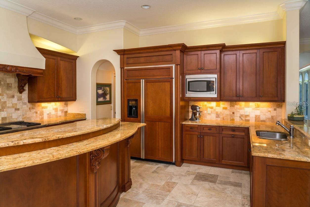 Image 18 of 45 For 713 Eastlawn Drive