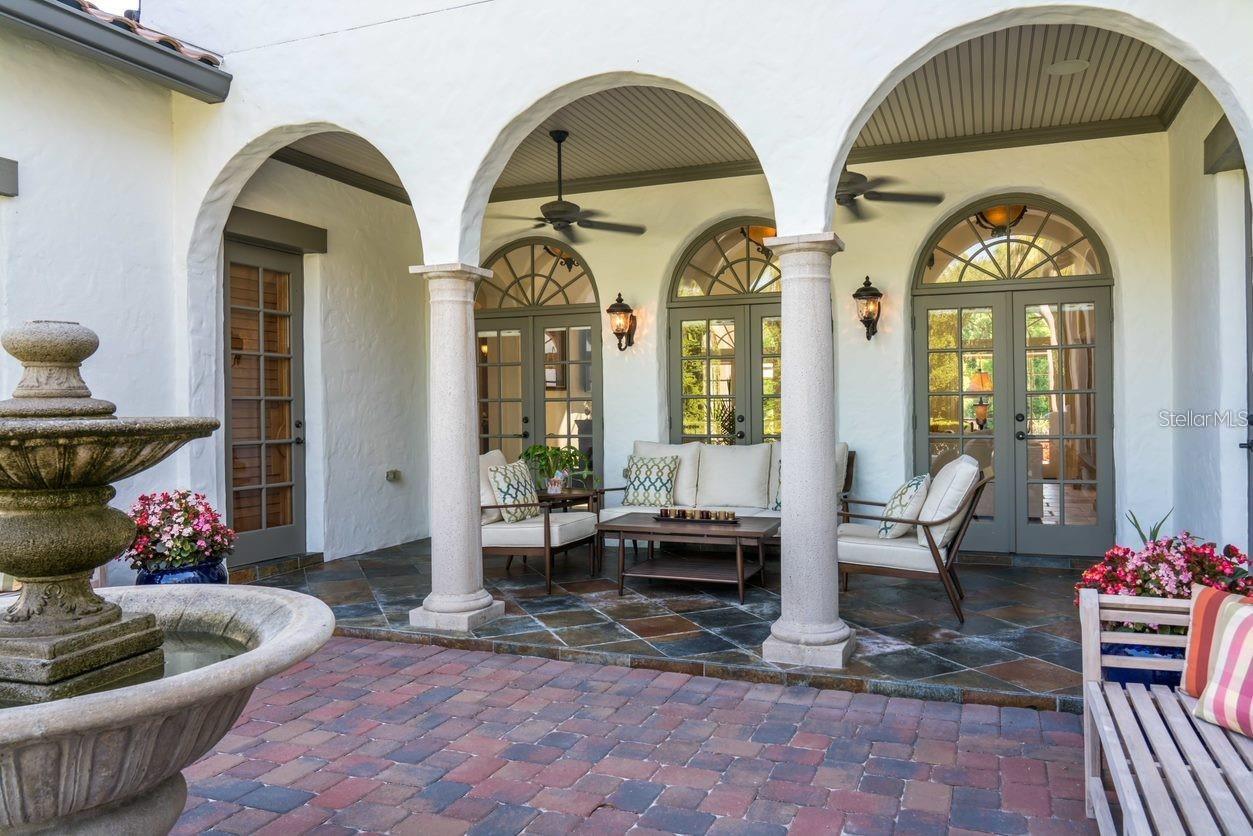 Image 3 of 45 For 713 Eastlawn Drive