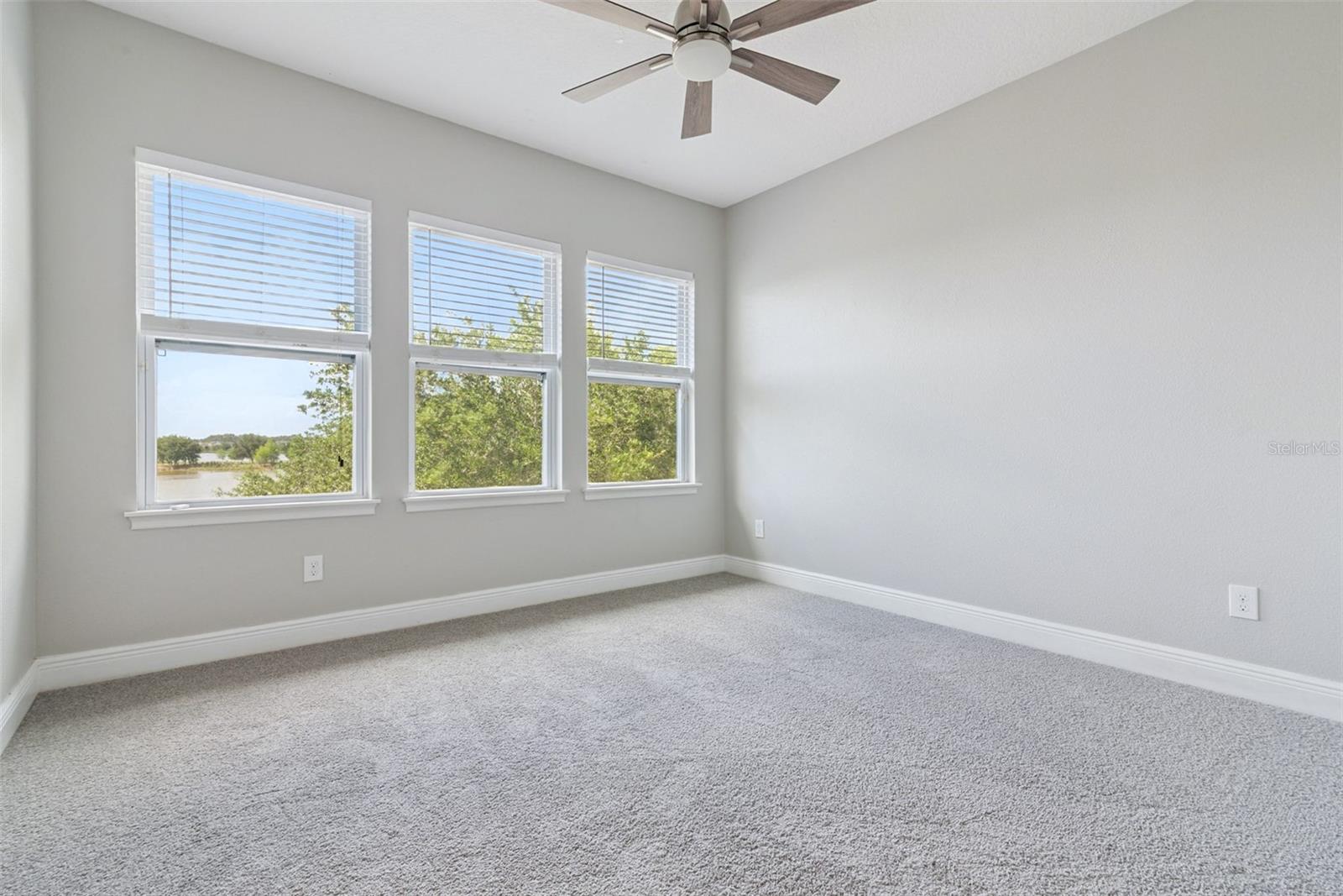 Image 23 of 56 For 9044 Tavistock Lakes Boulevard