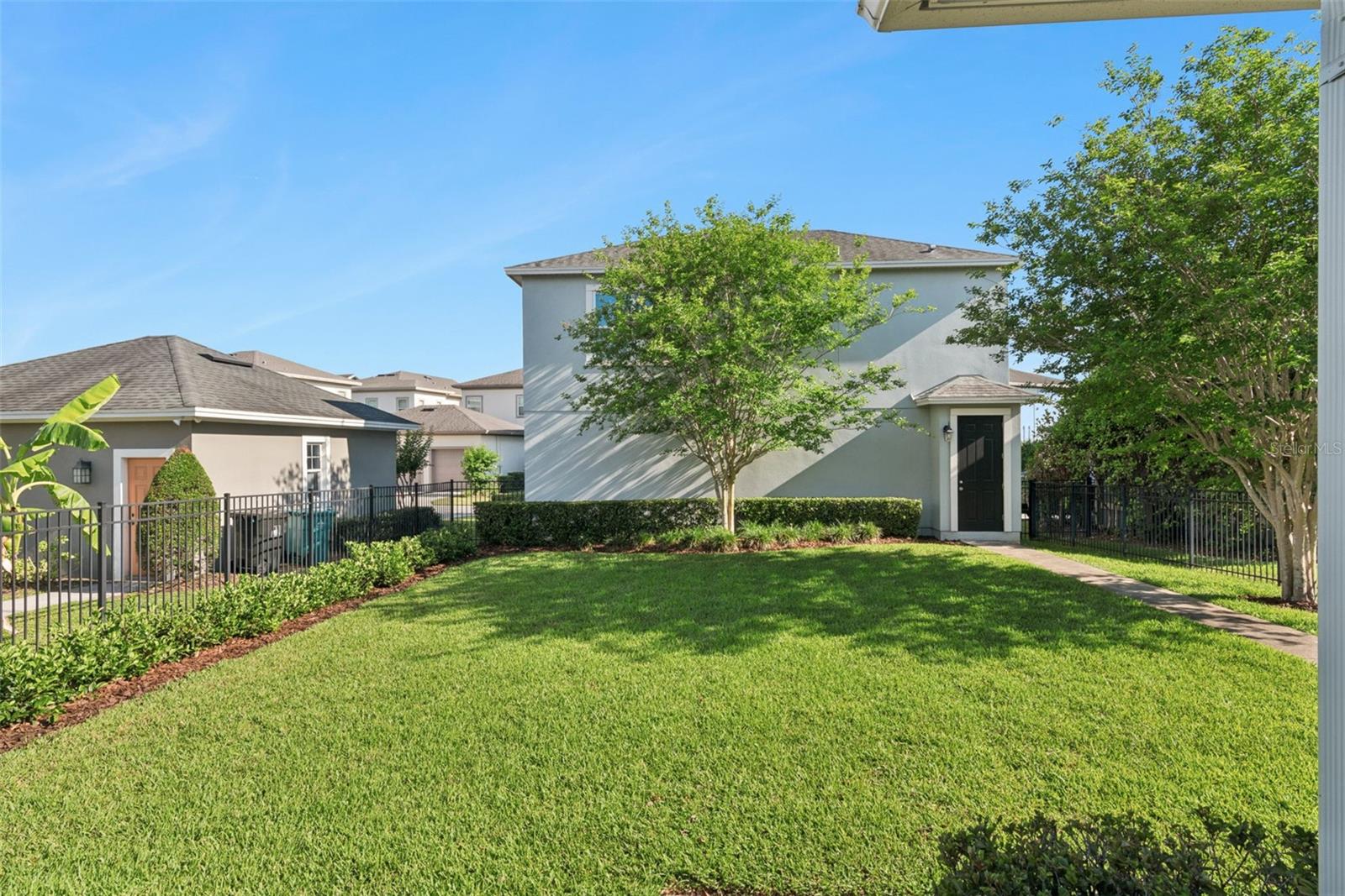 Image 33 of 56 For 9044 Tavistock Lakes Boulevard