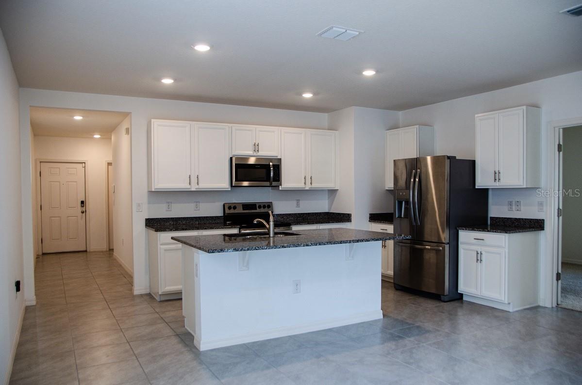 Image 5 of 22 For 864 Gunnison Drive