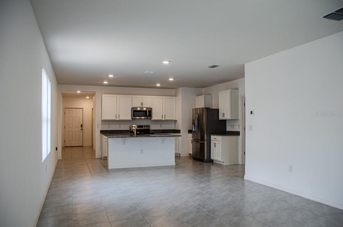 Image 9 of 22 For 864 Gunnison Drive