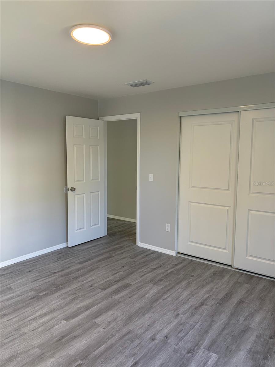 Image 19 of 32 For 190 Ventris Avenue