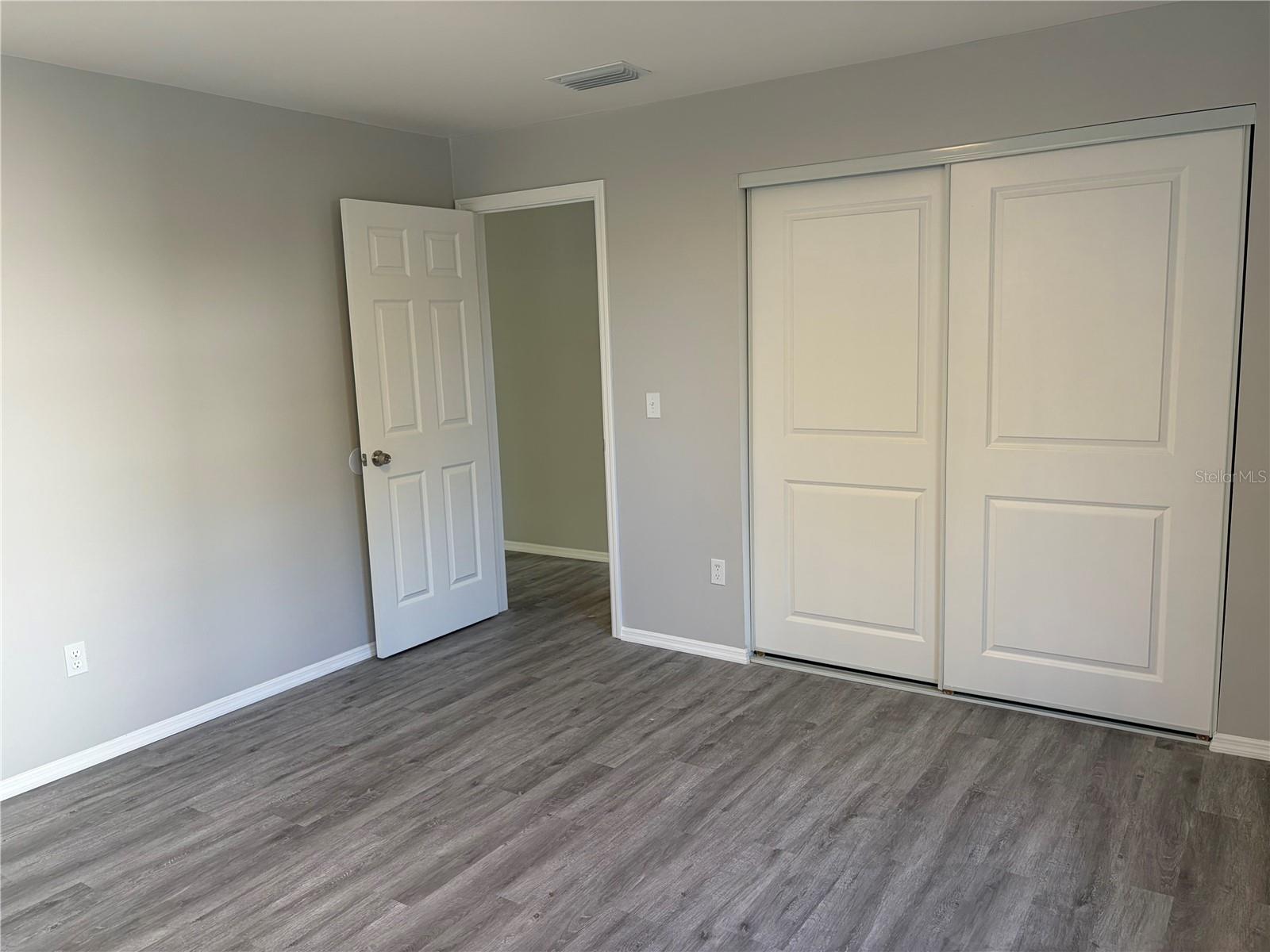 Image 20 of 32 For 190 Ventris Avenue
