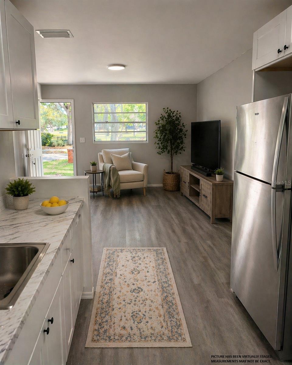 Image 3 of 32 For 190 Ventris Avenue