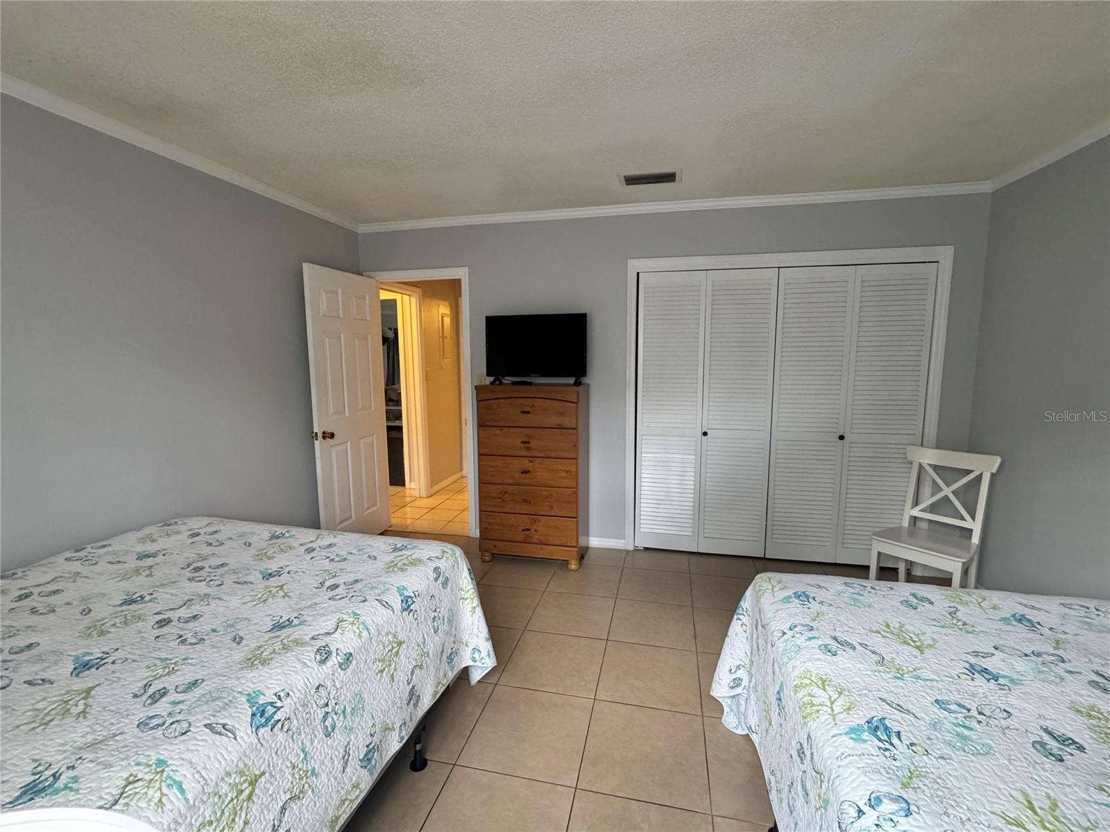 Image 18 of 28 For 1106 Villa Lane 81