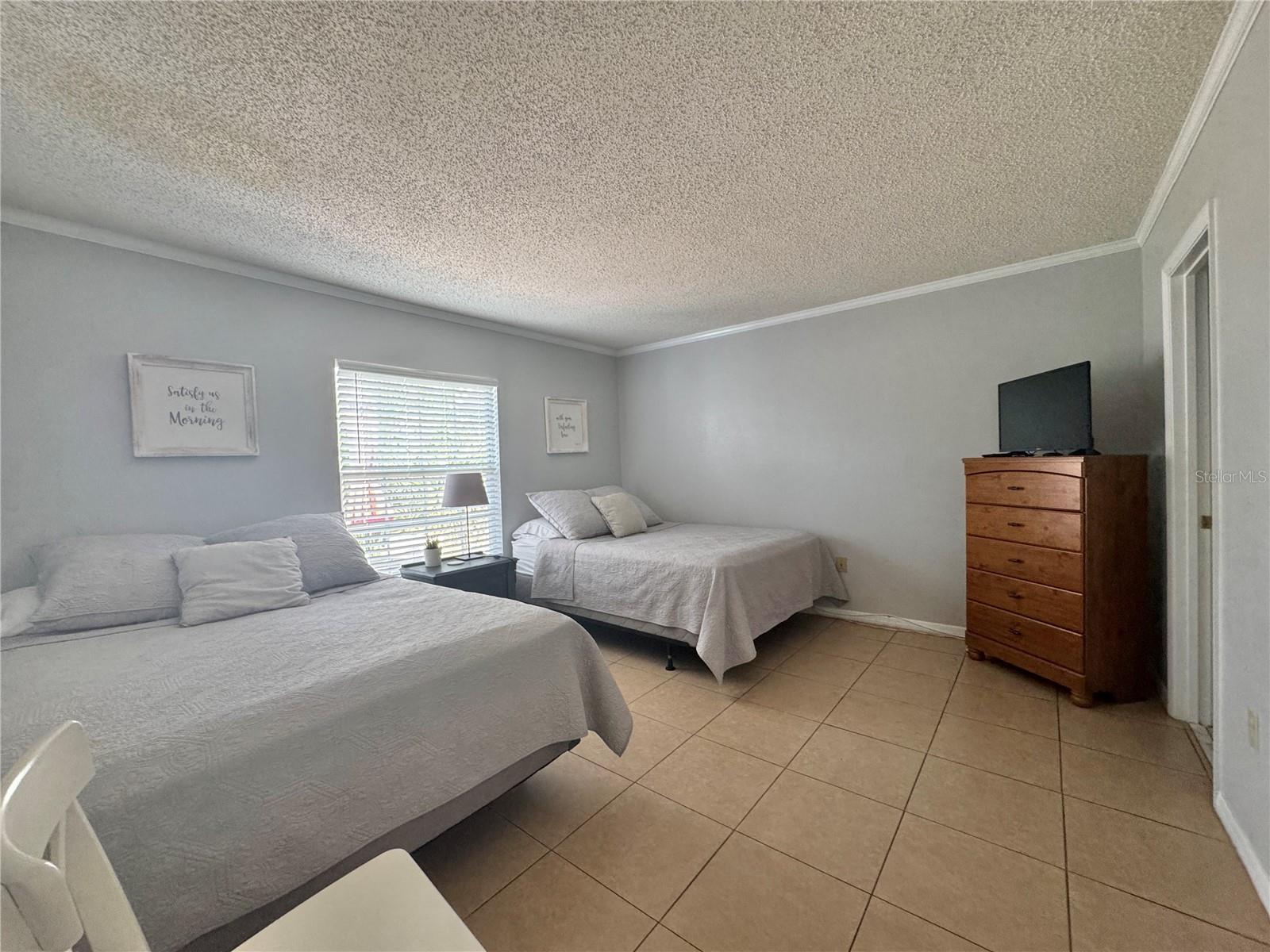Image 20 of 28 For 1106 Villa Lane 81