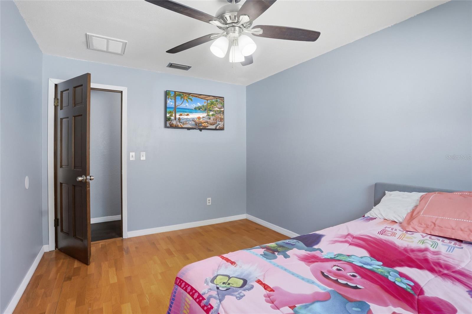 Image 14 of 67 For 608 Ponderosa Drive