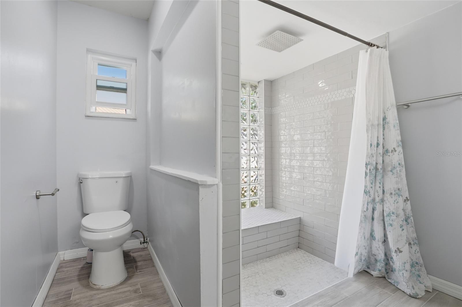 Image 21 of 67 For 608 Ponderosa Drive