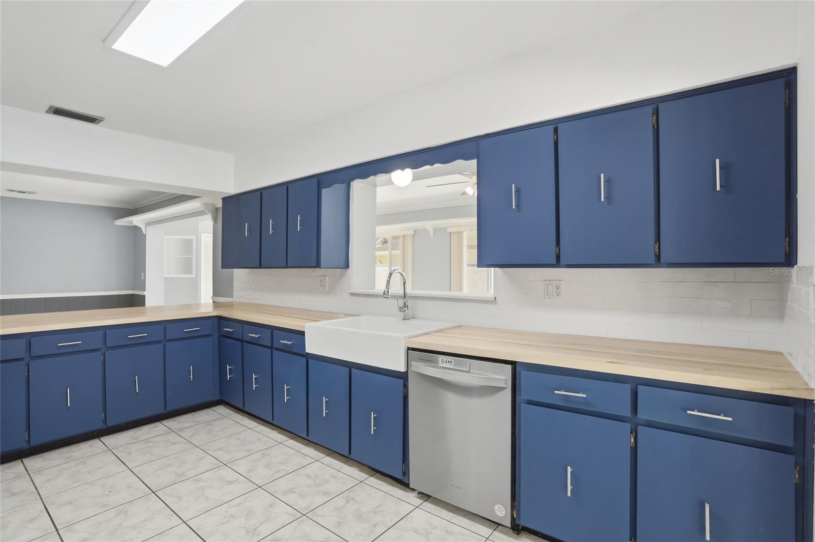 Image 42 of 67 For 608 Ponderosa Drive