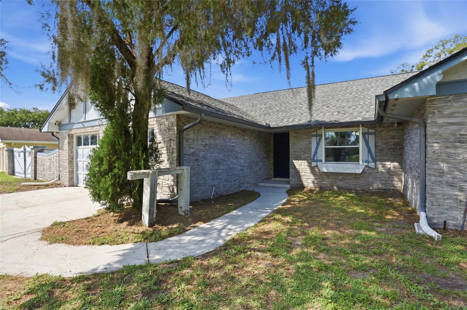 Image 5 of 67 For 608 Ponderosa Drive