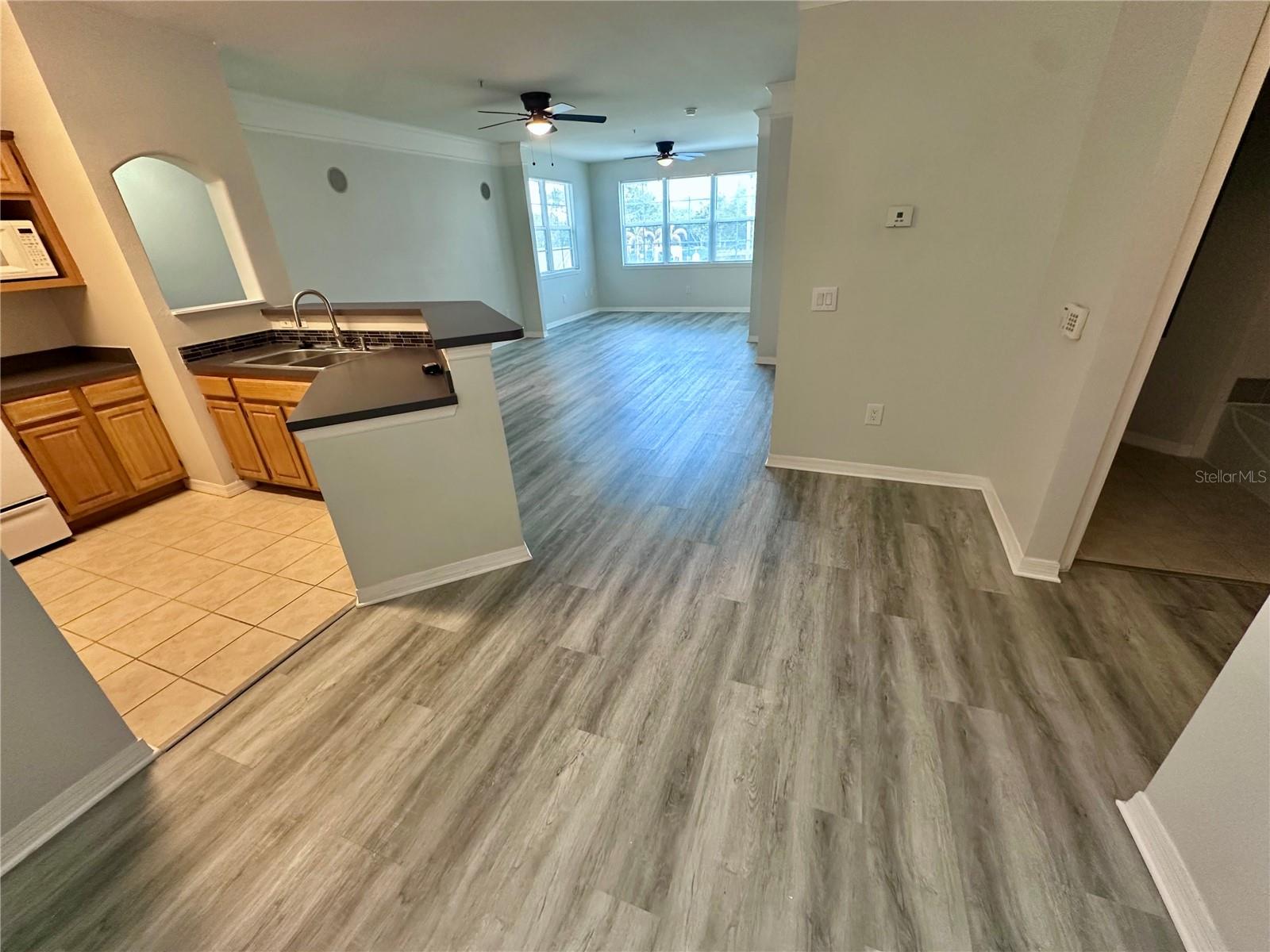 Image 4 of 32 For 6413 Astor Village Avenue 203