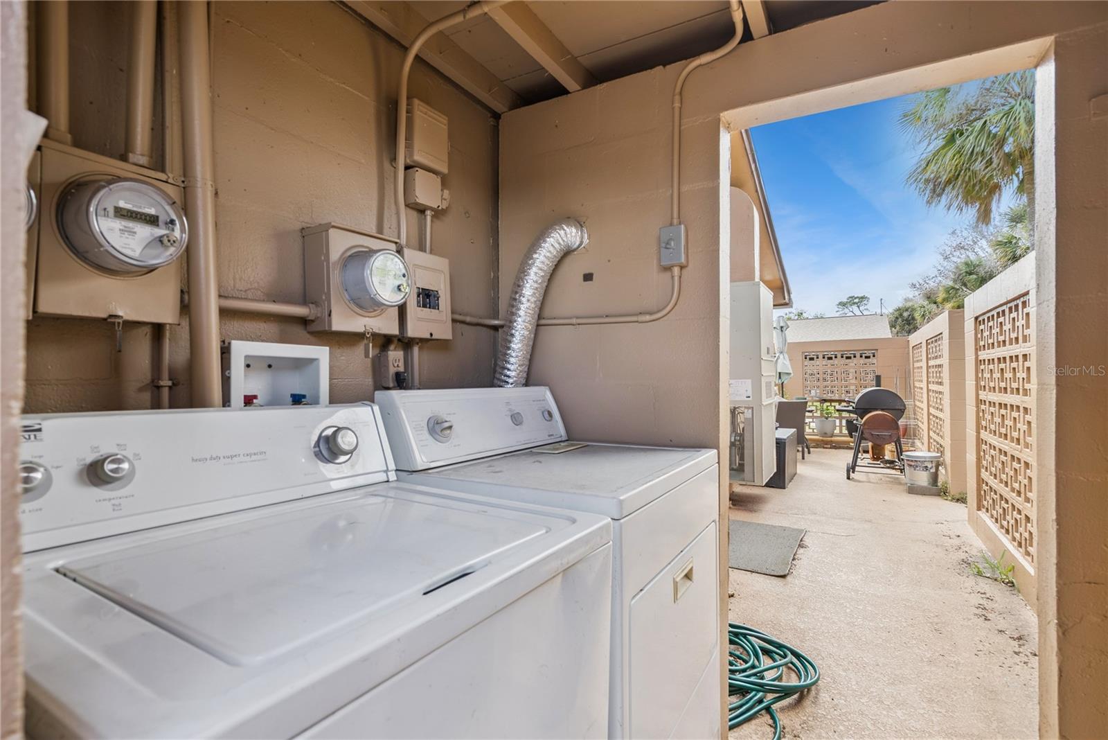 Image 19 of 28 For 516 B St  