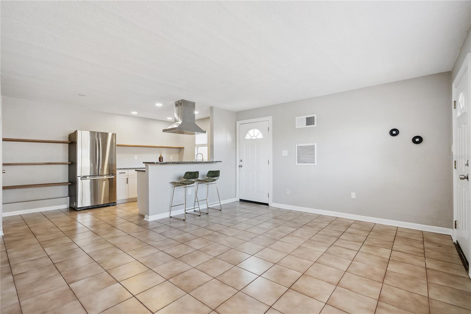 Image 4 of 28 For 516 B St  
