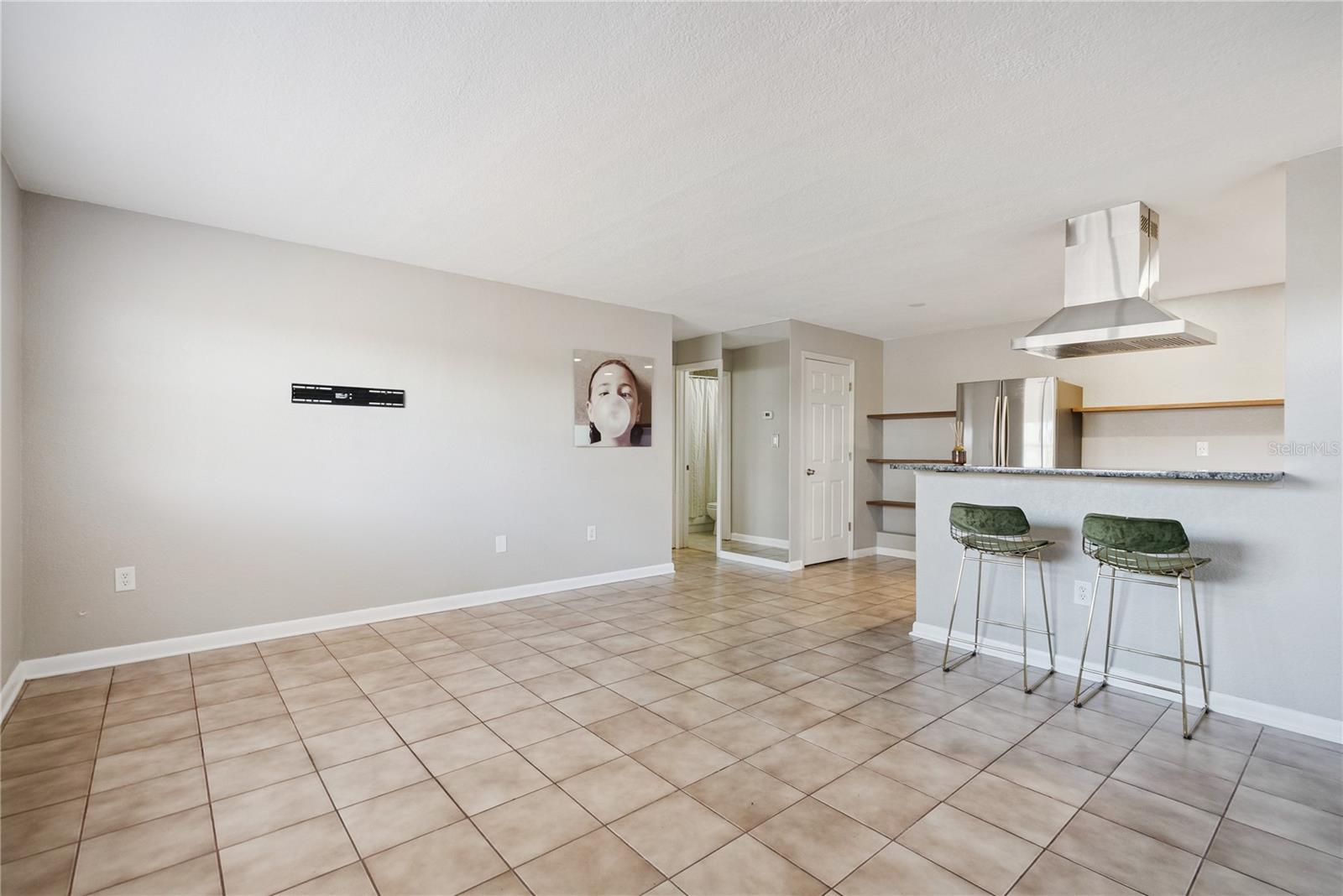 Image 6 of 28 For 516 B St  