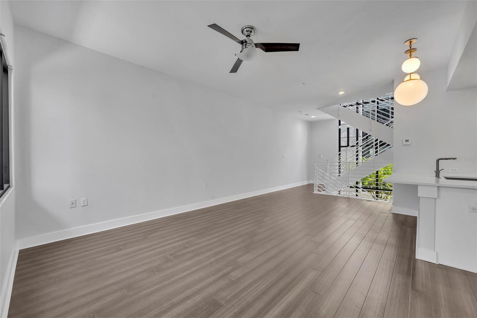 Image 9 of 36 For 356 Osceola Avenue 17a
