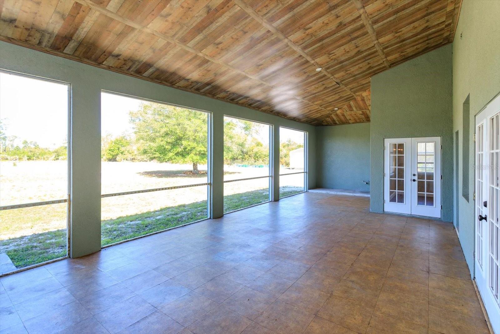Image 3 of 34 For 3335 Riverhead Drive