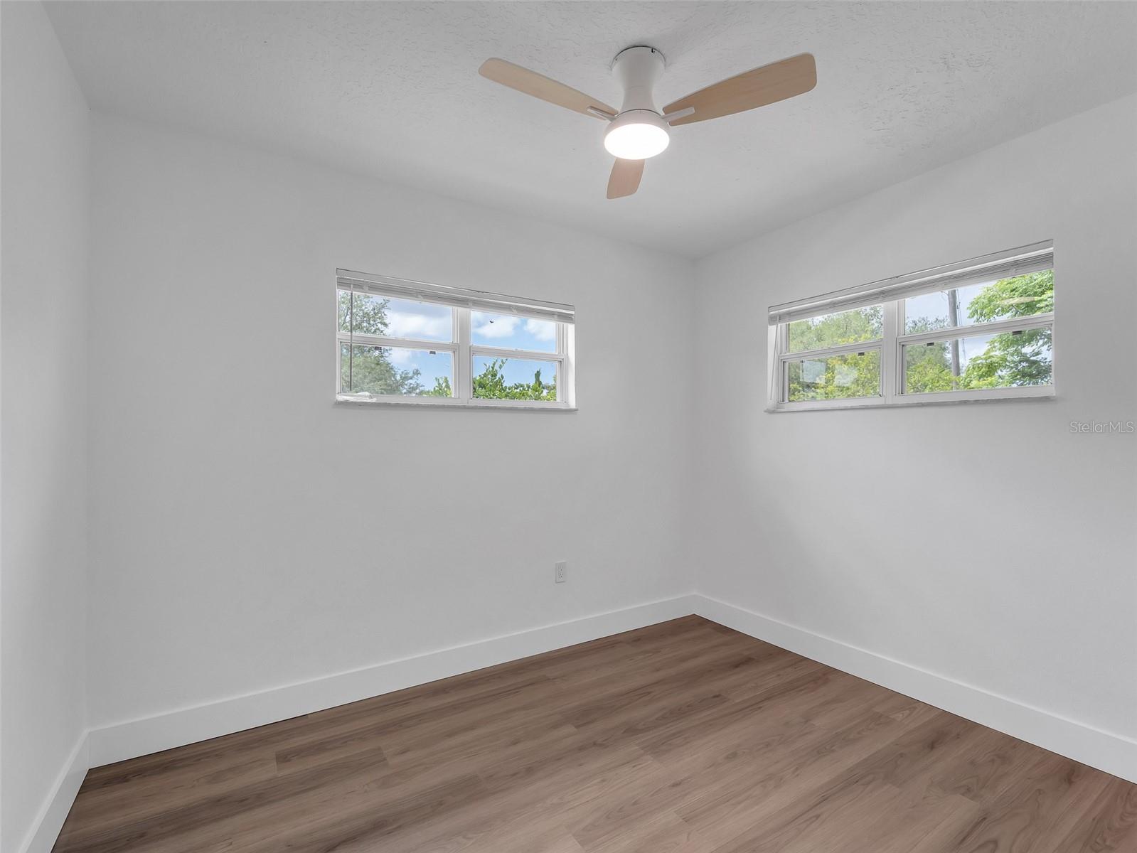 Image 16 of 34 For 900 Jamela Drive