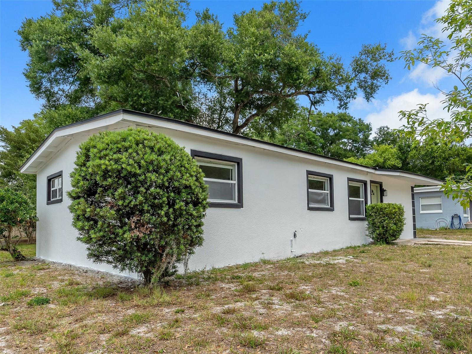 Image 22 of 34 For 900 Jamela Drive