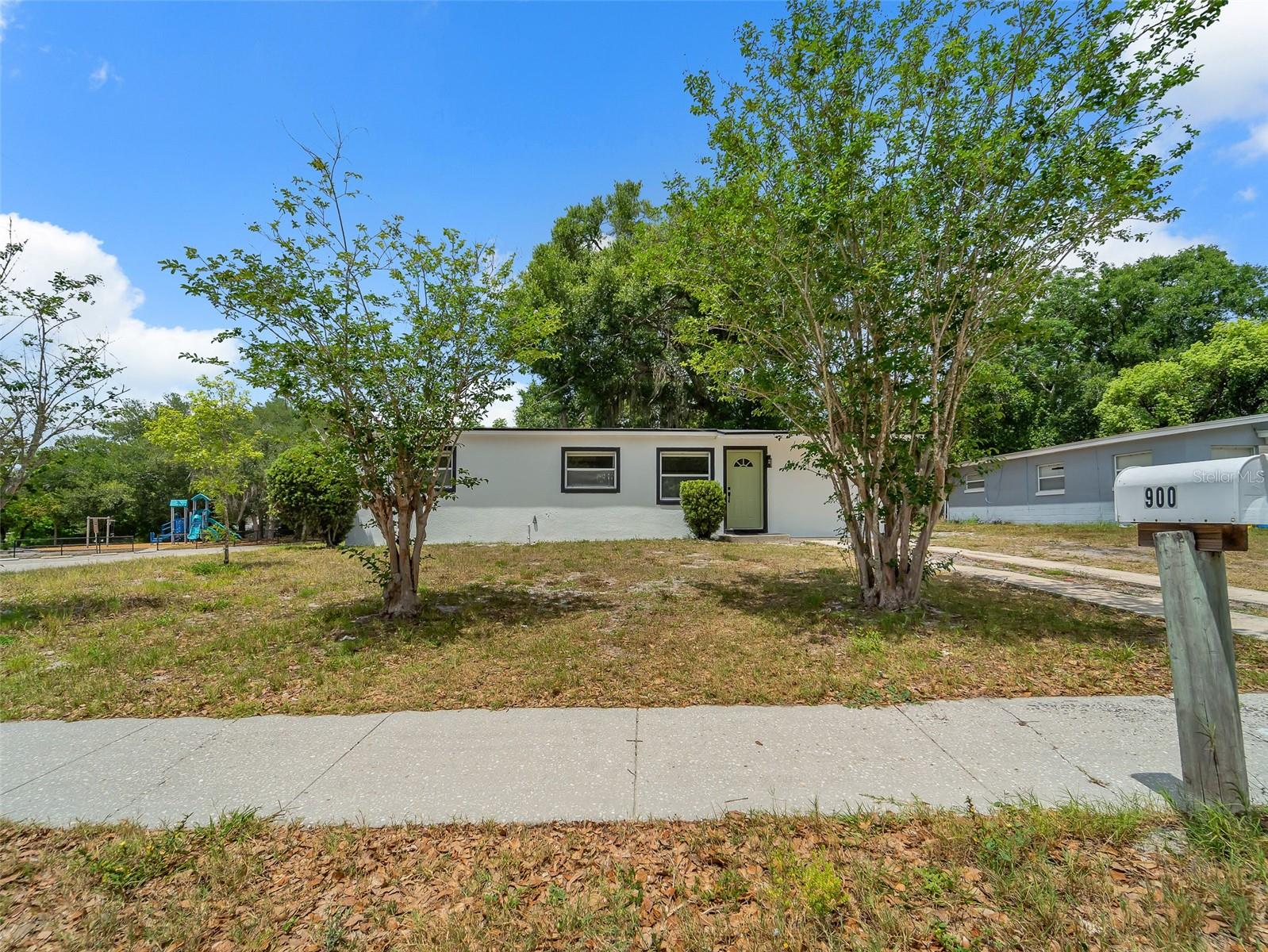 Image 29 of 34 For 900 Jamela Drive