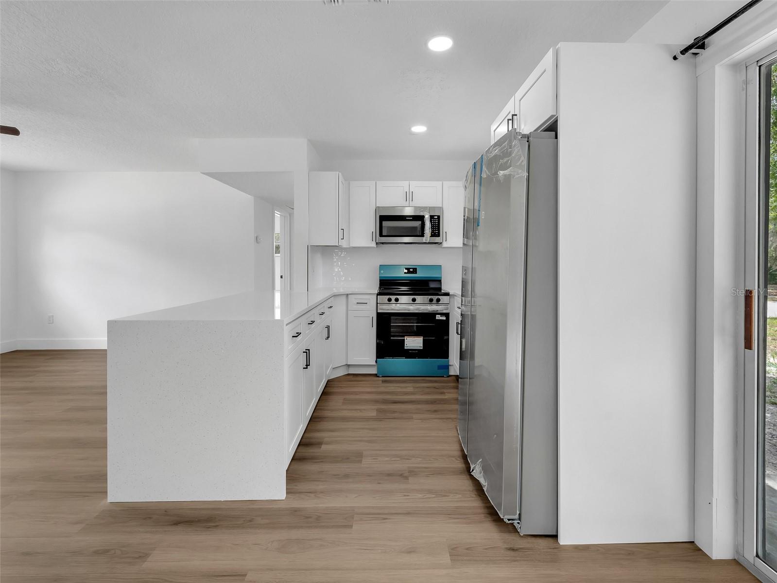 Image 3 of 34 For 900 Jamela Drive