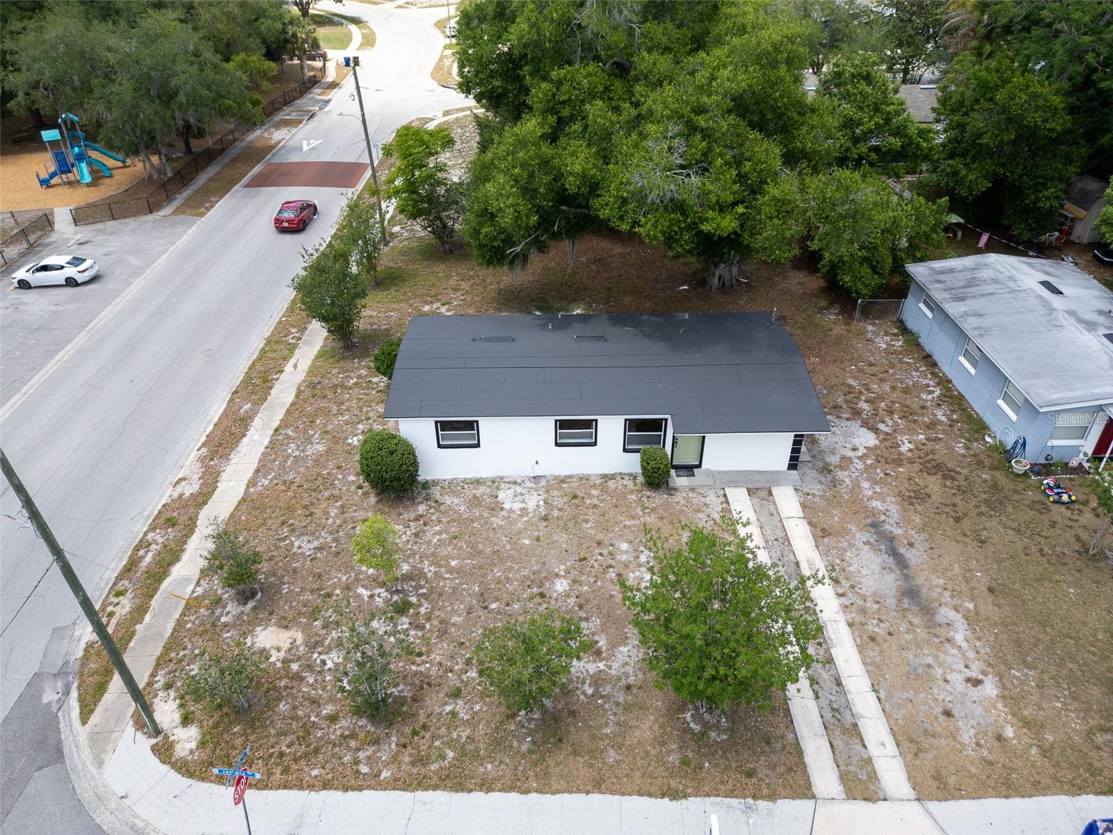 Image 6 of 34 For 900 Jamela Drive