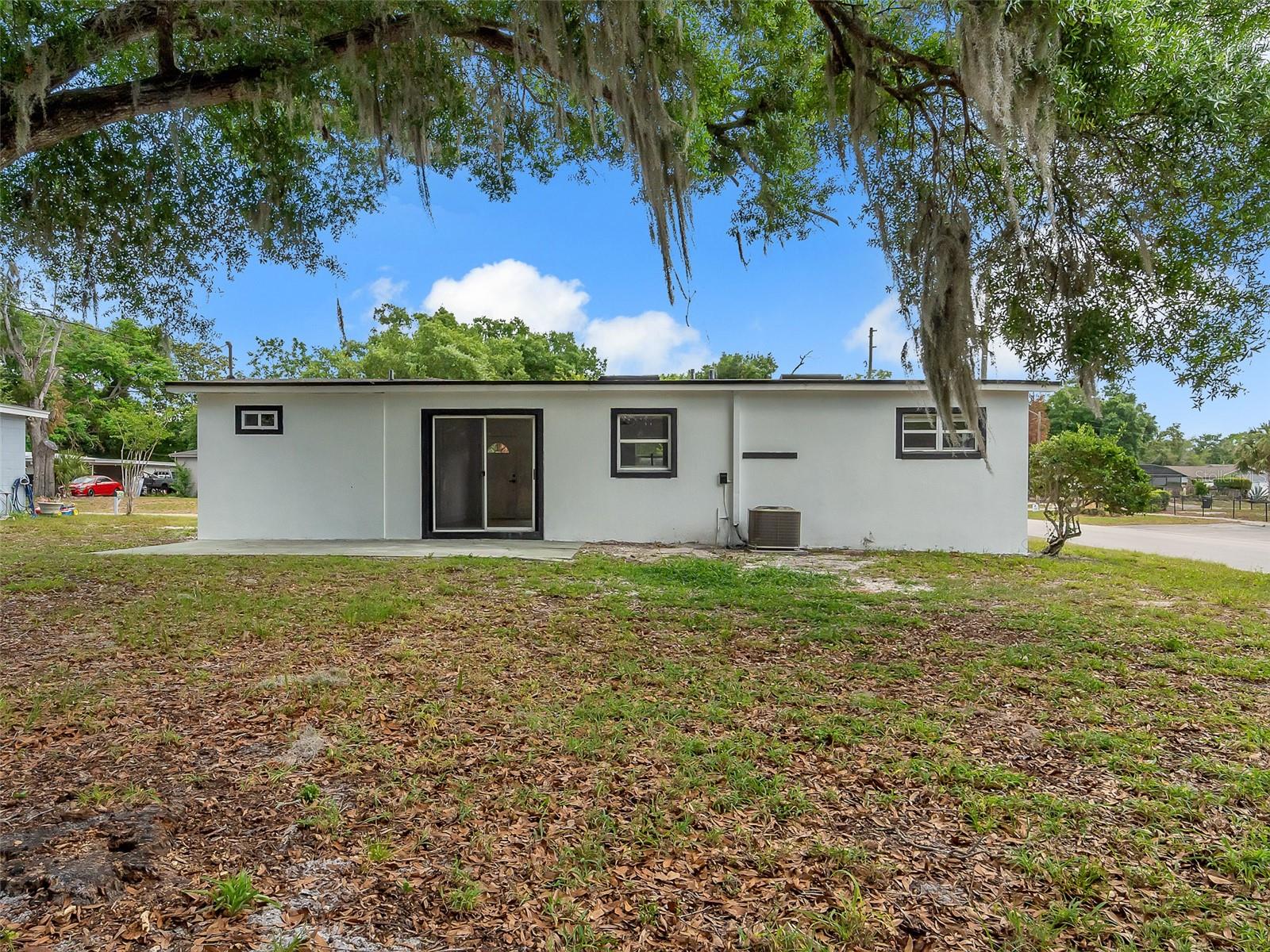 Image 7 of 34 For 900 Jamela Drive