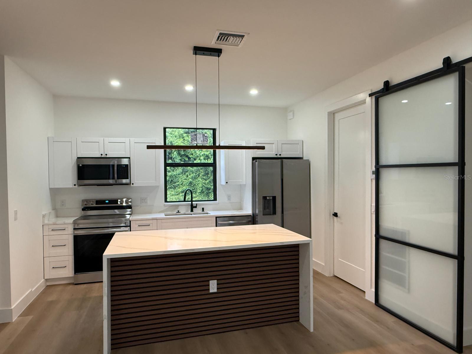Image 11 of 19 For 1034 Alcalde Street E