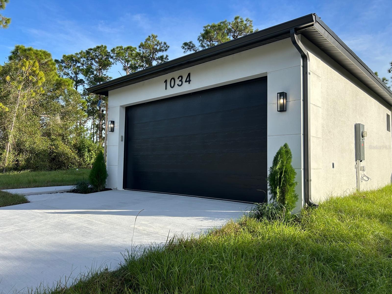 Image 3 of 19 For 1034 Alcalde Street E